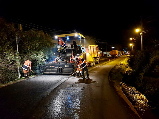 В Сочи ремонт улиц по национальному проекту «Безопасные качественные дороги» частично ведется в ночное время